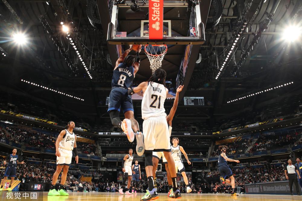 他用自己的 他用自己的