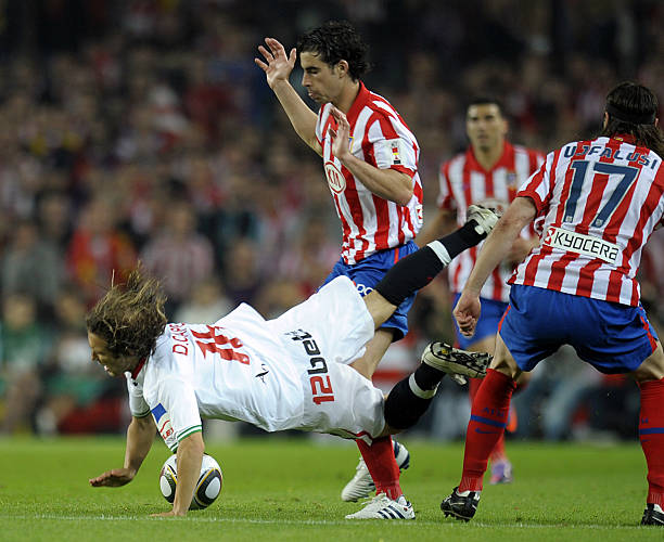 完成短传配 完成短传配